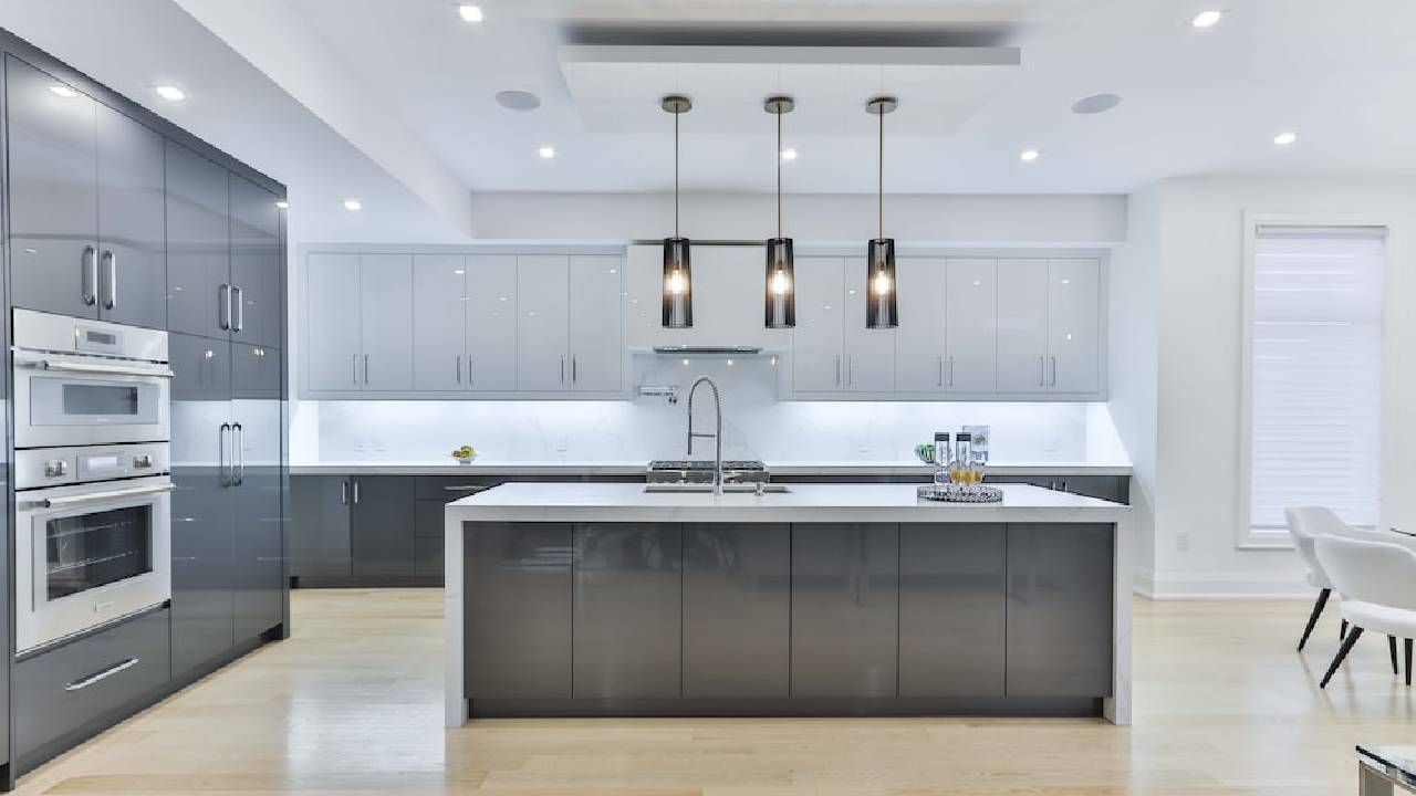 Kitchen Remodeling by Elle Construction USA